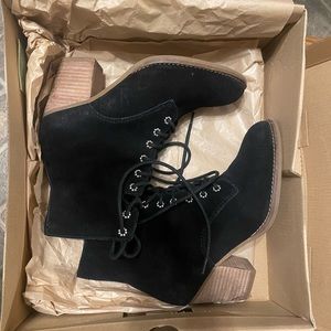 EUC Frye Allister Lace Up Bootie (6)